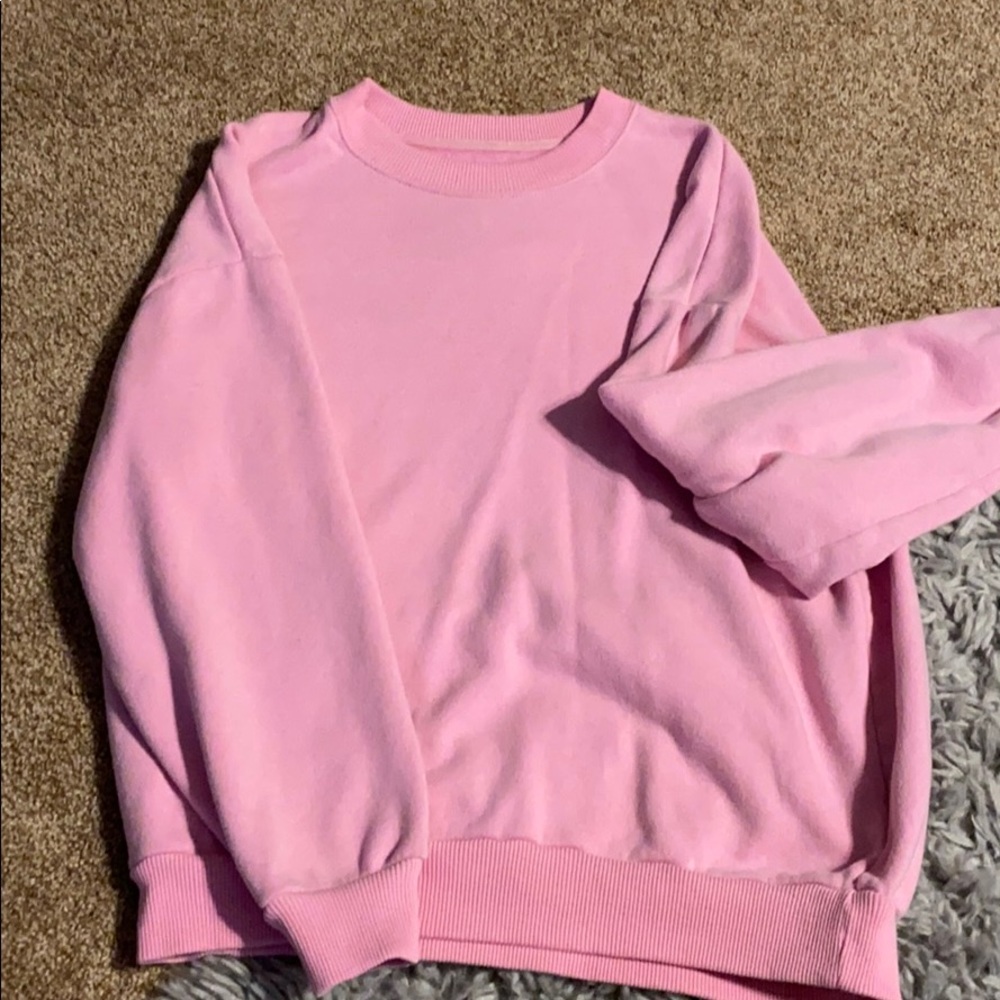 Victoria Secret got pink sweatshirt !